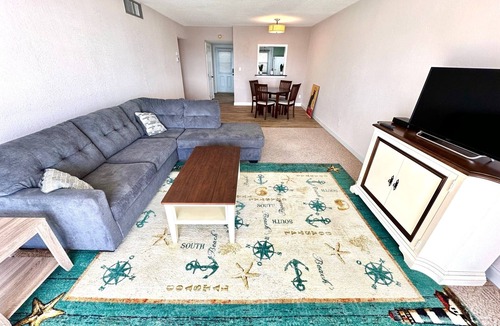 Sebring Condo | Lakefront Downtown Sebring Condo – Minutes to Raceway + Walk to the Circle