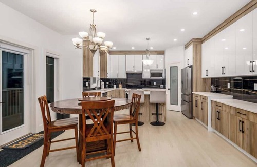 Airdrie House | Lakefront, Fireplace, 90 min Banff, AC