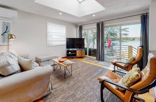 Jim Thorpe House | Lakefront Getaway 4 Bedrooms 2 Baths