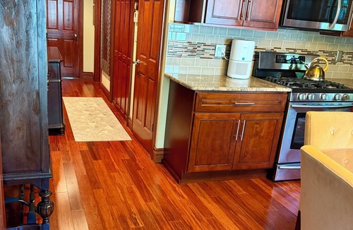 West Islip Apartment | Lakefront GetawaY & Romantic NightS + BeacheS NeaR