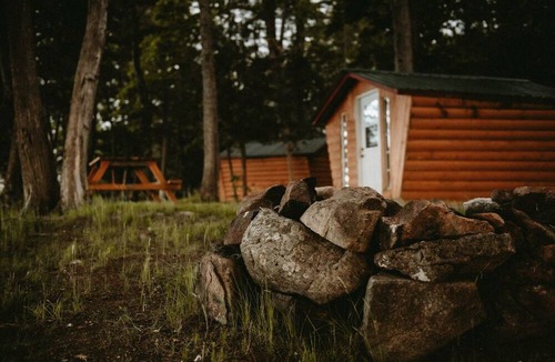 Killaloe Cabin | Lakefront Glamping Cabin for Family Getaways on Golden Lake