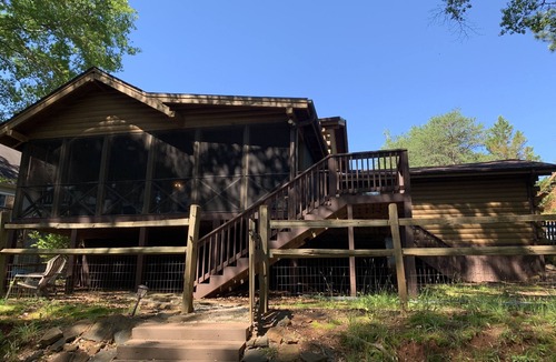 Westminster Cabin | Lakefront Hartwell- 3bed/2Bath cozy lakefront house/cabin - sleeps 10