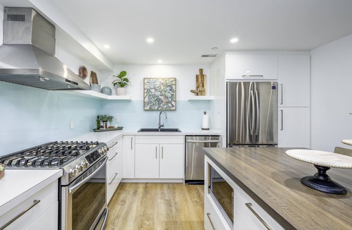Kelowna Central Business District House | Lakefront Haven - Downtown Kelowna!
