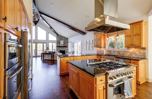 Northlakes House | Lakefront Haven w/Hot Tub & Game Room in Hickory!