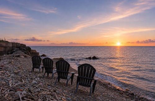 Madison-on-the-Lake House | Lakefront Home in Madison - Private Beach