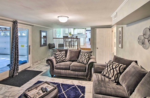 Green Hill House | Lakefront Home in Quiet Cove w/Patio & Kayaks!