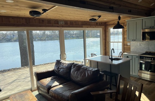 North Webster Cottage | Lakefront Home on Lake Webster