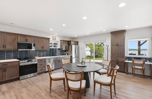 Chester House | Lakefront home perfect for families, friends, and couples looking for a peaceful getaway. Sleeps 8-12