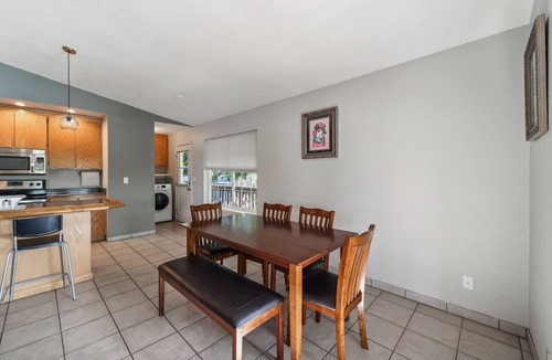 Clearlake Park House | Lakefront Home Private Boat Ramp, Clear Lake