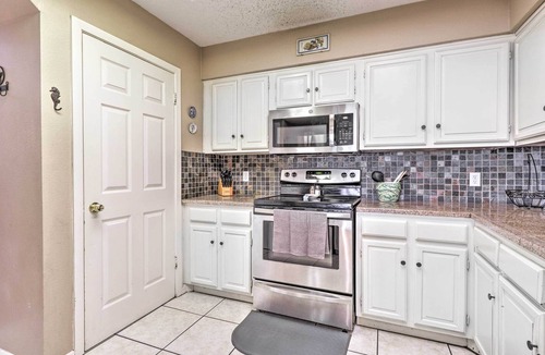 Point Venture House | Lakefront Home w/ Point Venture Golf Access!