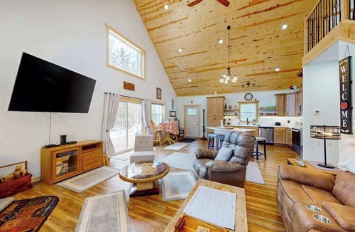 Conover House | Lakefront home with, dock, kayaks, paddle boards, fire pit & more