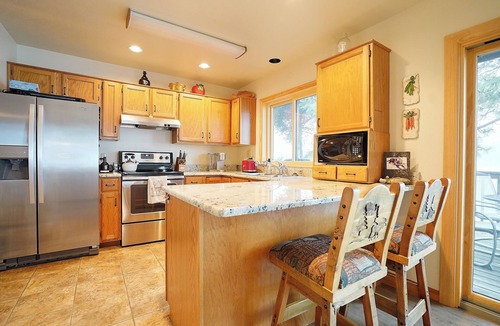 Woods Bay House | Lakefront house with boat dock, sleeps up to 10 on Flathead Lake/Woods Bay
