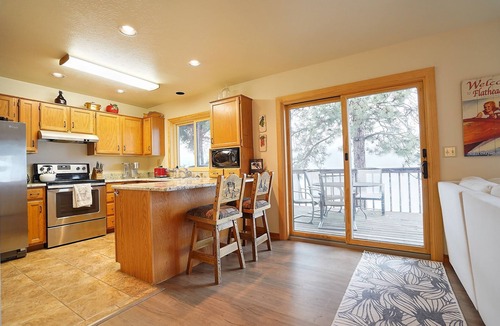 Woods Bay House | Lakefront house with boat dock, sleeps up to 10 on Flathead Lake/Woods Bay