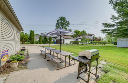 Horton House | Lakefront Jackson Vacation Rental w/Shared Yard