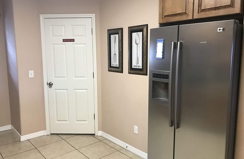 Indian Point Condo | LAKEFRONT, LAKE VIEW CONDO WITH A BOAT ON INDIAN POINT