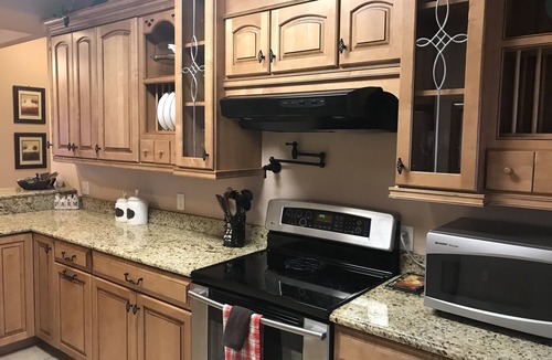 Indian Point Condo | LAKEFRONT, LAKE VIEW CONDO WITH A BOAT ON INDIAN POINT