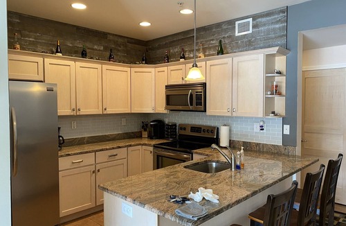 Lake Harmony Condo | Lakefront located across from Big Boulder Resort with beautiful mountain views!