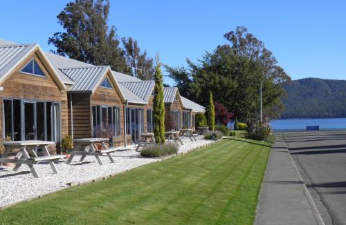 Te Anau Hotel | Lakefront Lodge