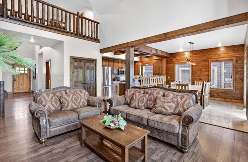 Indian Point House | Lakefront Luxury at WaterMill Cove | Gorgeous Views + Lazy River & Dock | 2 Mi to Silver Dollar City