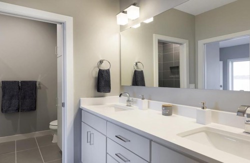 Mound House | Lakefront Luxury Four Bedroom House