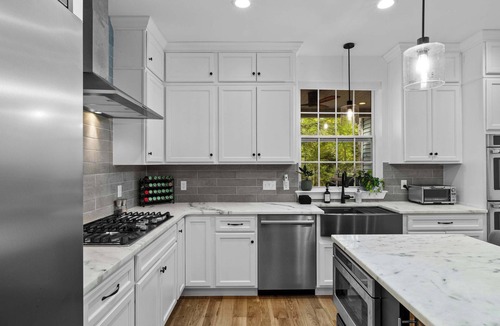 Blakeslee House | Lakefront luxury,GameRoom,FirePit,Canoe,10Min2JFBB