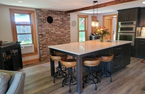 Weare Cabin | Lakefront Luxury Home on Horace Lake