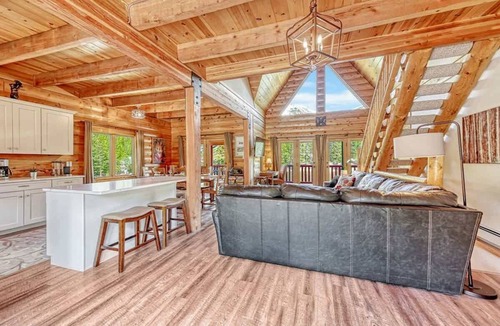 Saint Mary's Cabin | Lakefront Luxury | Hot Tub+Sauna | Near Skiing