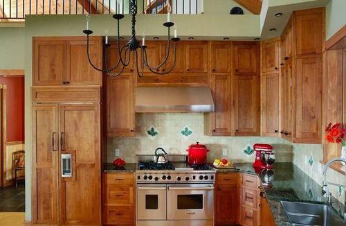Hyde Park House | Lakefront Main House at Ondine Estate