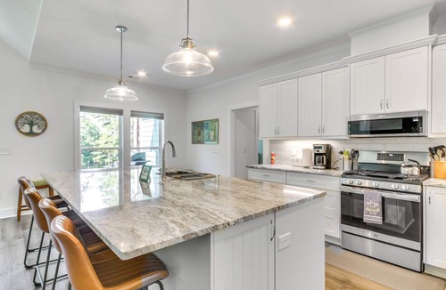 McCormick House | Lakefront McCormick Retreat w/Patio & Views