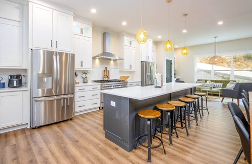 Speedwell House | Lakefront, minimal steps to water. Large private dock, Chef's kitchen