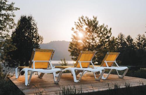 Lac Superieur Village House | Lakefront, Mountain View - 2 Bds Superior Resort Suite