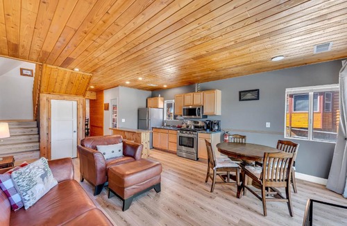Big Bear Lake House | Lakefront Oasis
