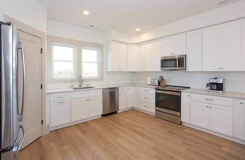 Carolina Beach House | Lakefront Oasis w/panoramic views on private road