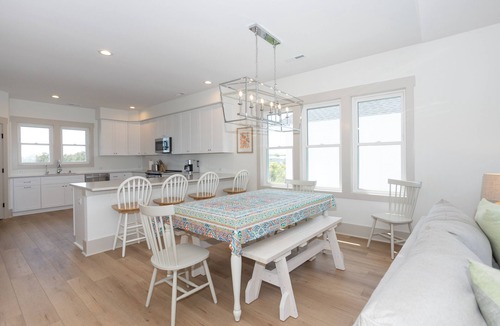 Carolina Beach House | Lakefront Oasis w/panoramic views on private road
