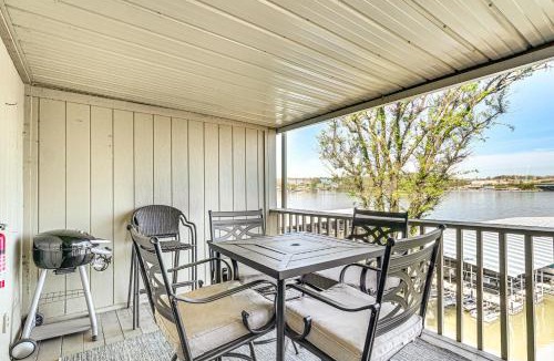 Osage Beach House | Lakefront Osage Beach Condo w/Balcony & Pool