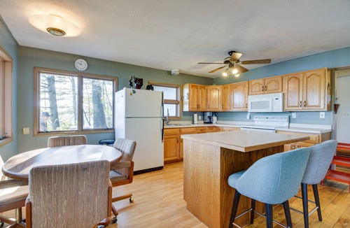Park Rapids Cabin | Lakefront Park Rapids Cabin w/Grill & Fire Pit!