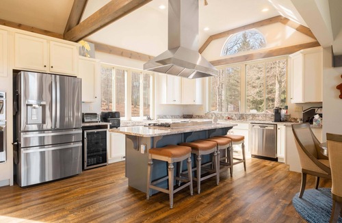 Swanton House | Lakefront, Pet Friendly w Firepit in Quiet Cove