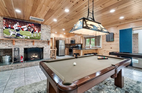 Dandridge House | Lakefront - Private Resort with INGROUND POOL!