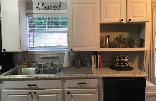 Milledgeville House | Lakefront Property Fish, Cook and EAT! Swim, Float, Relax