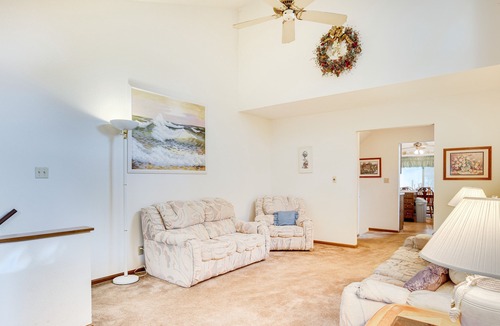 Roach House | Lakefront Roach Retreat w/ Outdoor Dining Areas!