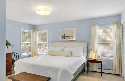 Mount Desert House | Lakefront Single Level Dual King Suites & Dock