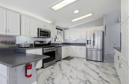 Lake Elsinore House | Lakefront SoCal Escape with Private Beach - Sail, Relax & Stay on the Water