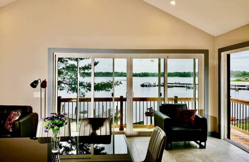 Carling Cabin | Lakefront Studio Cottage #7