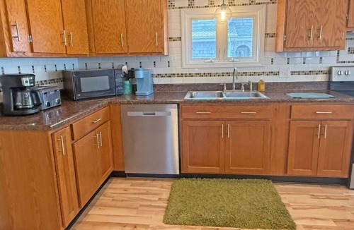 Kelleys Island House | Lakefront Sunset Serenity - 4 Bedrooms/2 Bathrooms
