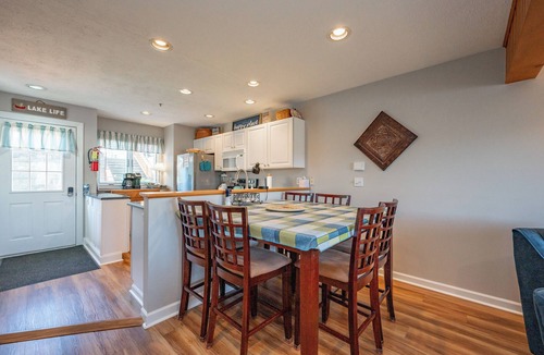 McHenry House | Lakefront Townhome w/Sunrise Views & Hot Tub