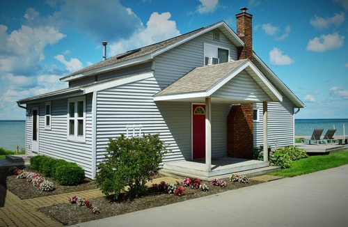 Madison-on-the-Lake House | Lakefront Vacation Home!