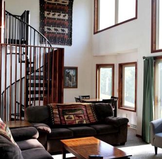 Tomah House | Lakefront Vacation Rental with a Deck and Hot Tub near Wisconsin Dells