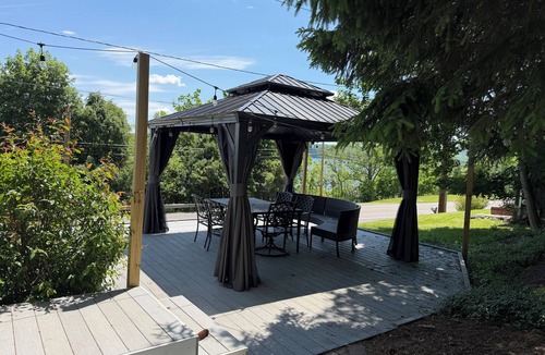 Canandaigua House | Lakefront Vibes & Wine Country 3BR Near Downtown, CMAC Canandaigua Lake Overlook