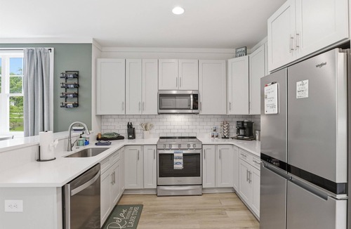 Jacksons' Gap House | Lakefront Villa @ Bay Pines- Unit 7