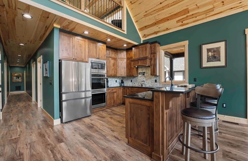 Lake Norman of Catawba House | Lakefront w/Pool, Hot Tub, Theater, Sleeps 20+ | Black Bear Lodge by AvantStay
